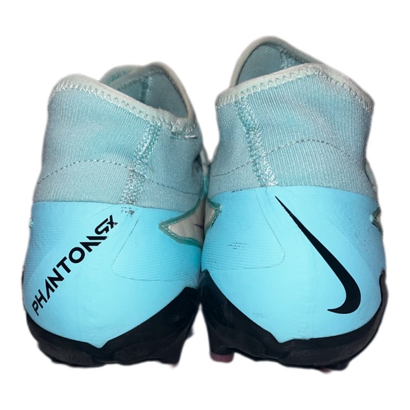 Nike Phantom GX Pro DF FG soccer cleats - Picture 3 of 4